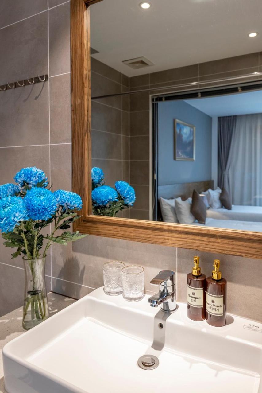 Thao Trang Laluxe Hotel Saigon Ho Chi Minh City Bagian luar foto